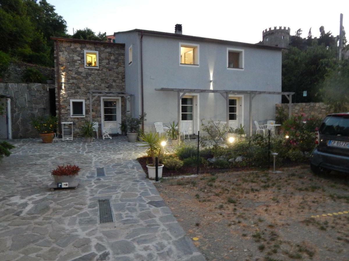 B&B Pie Del Castello Levanto Buitenkant foto