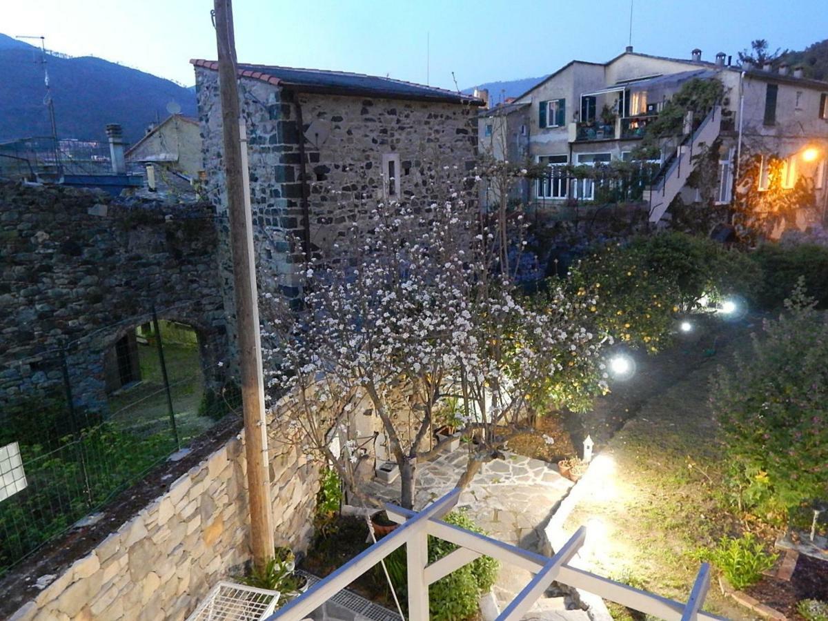 B&B Pie Del Castello Levanto Buitenkant foto