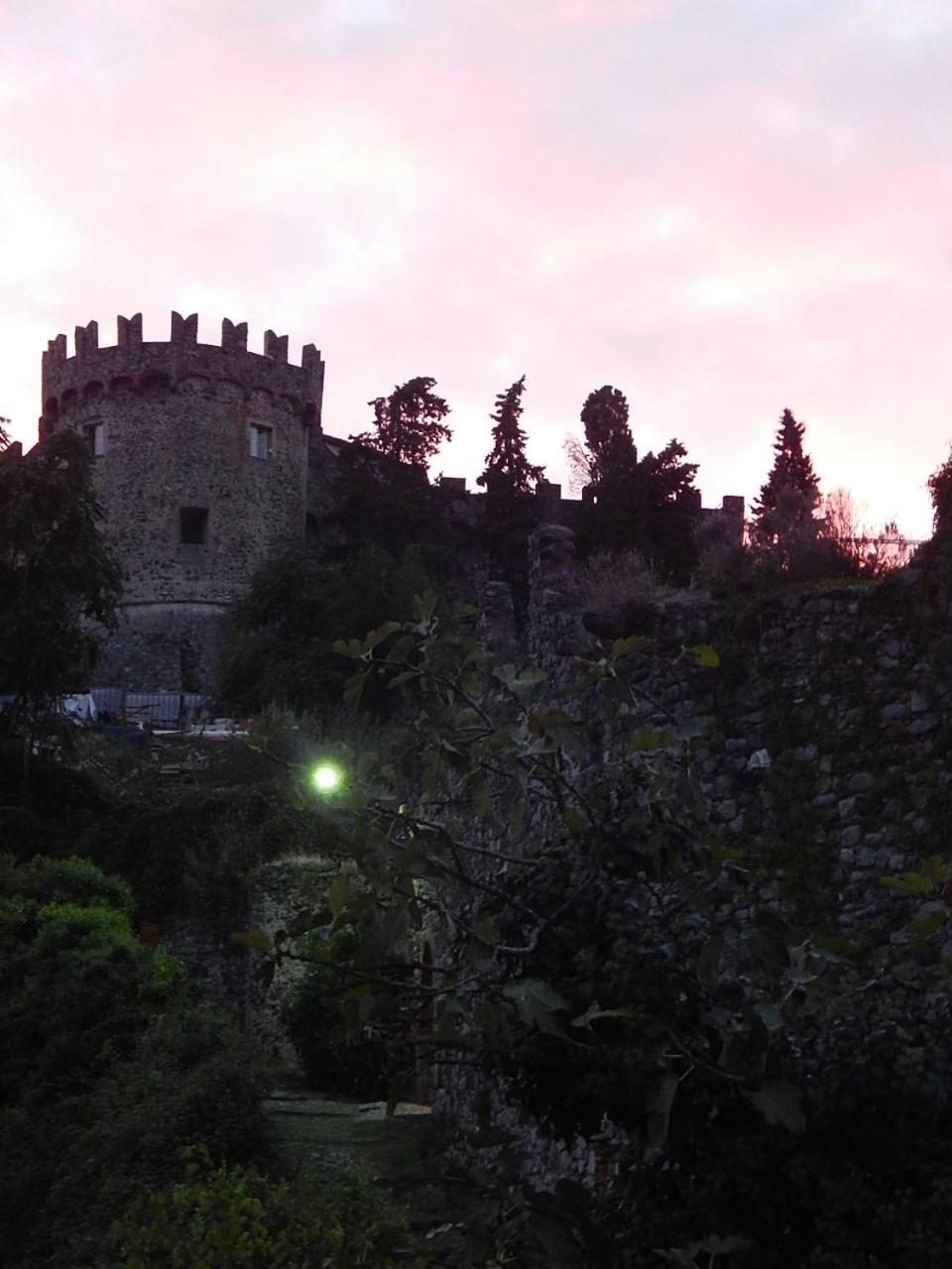 B&B Pie Del Castello Levanto Buitenkant foto